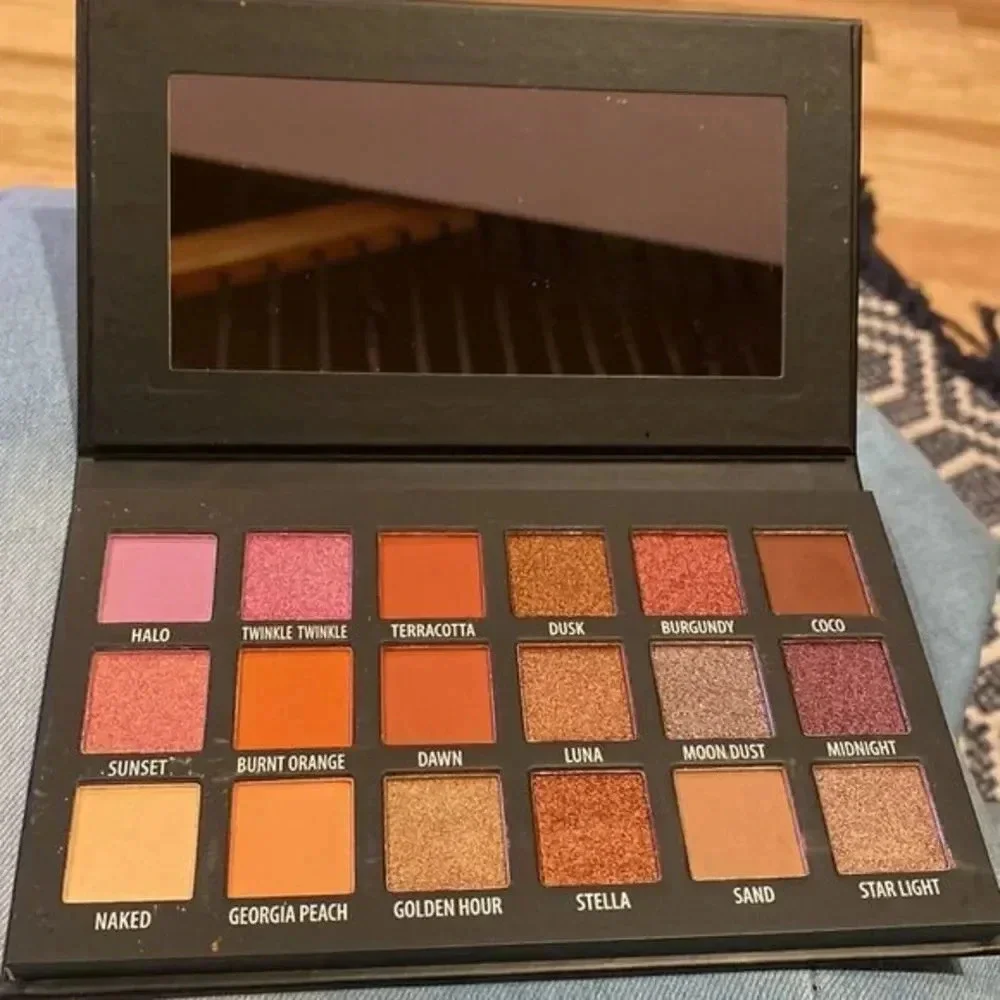 KAB Cosmetics - Day and Night Eyeshadow Palette